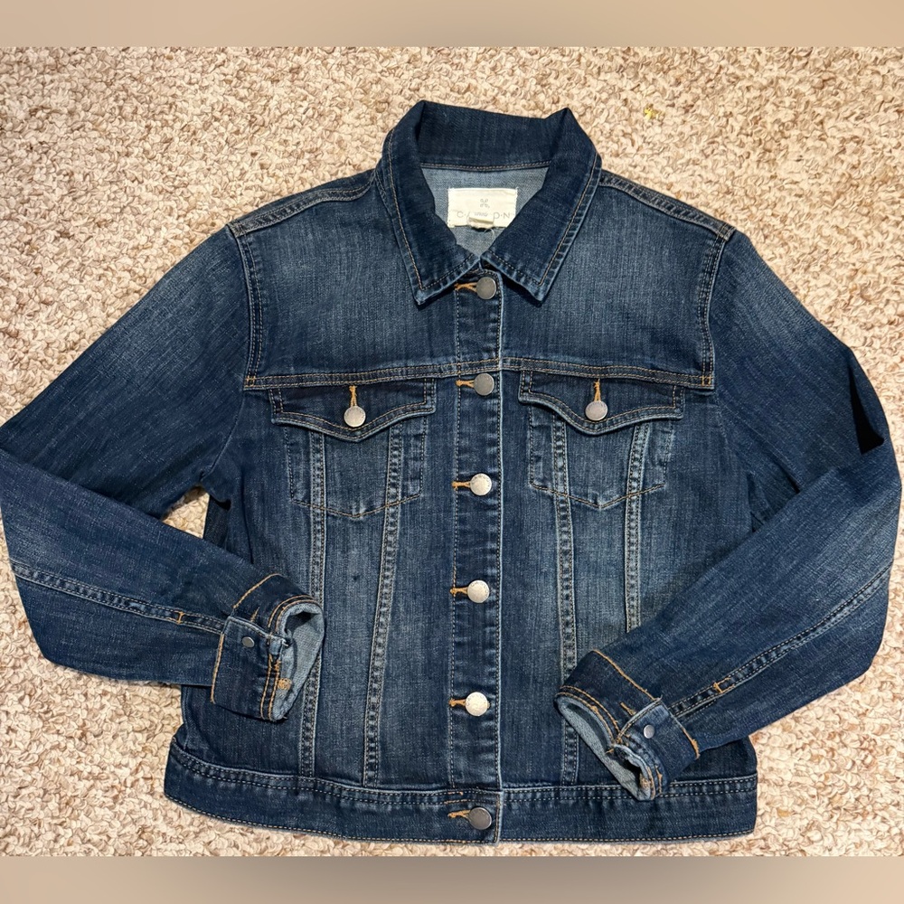 Caslon denim jacket in excellent condition

Size Small